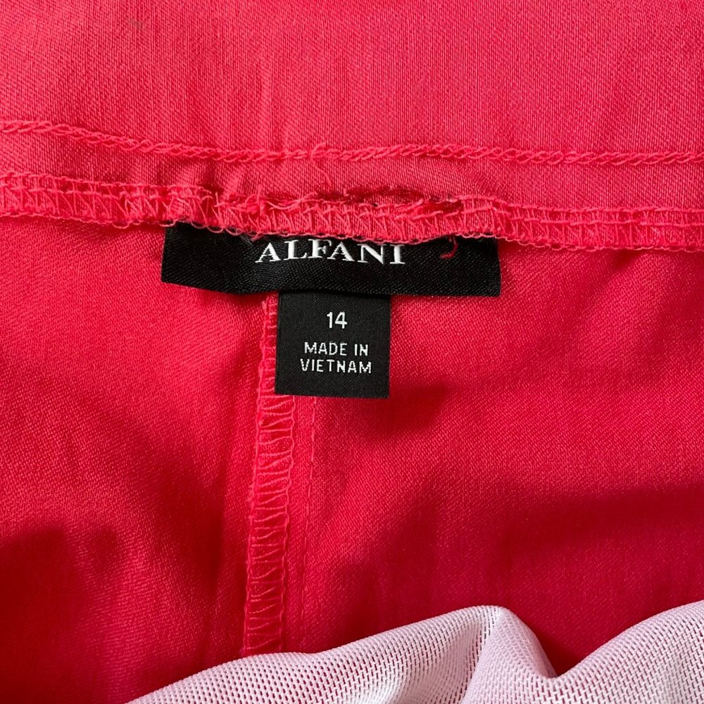 Alfani Capri Pant Size 14 - Picture 4 of 8